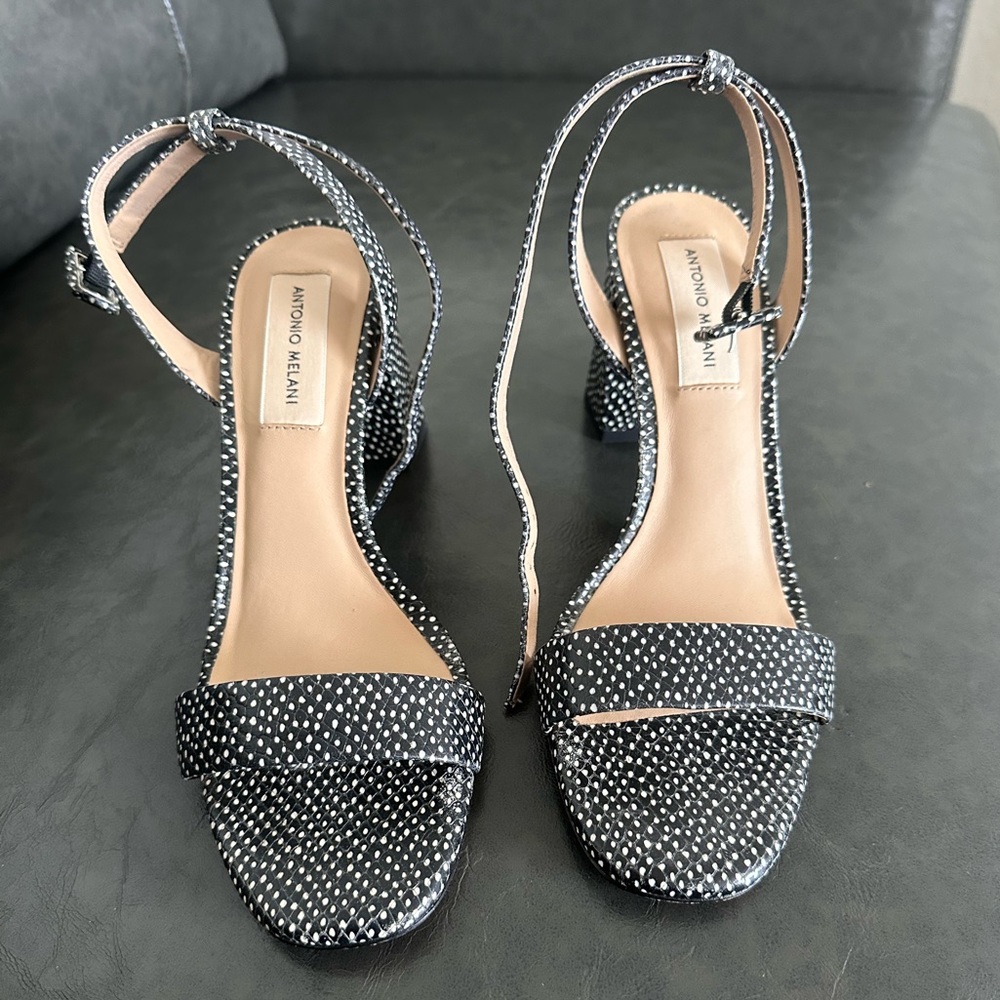 Antonio Melani sandal